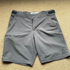 Men’s fishing shorts